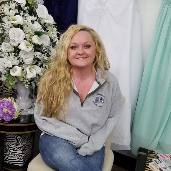 Meet your Posher, Christina - Picture 1 of 1